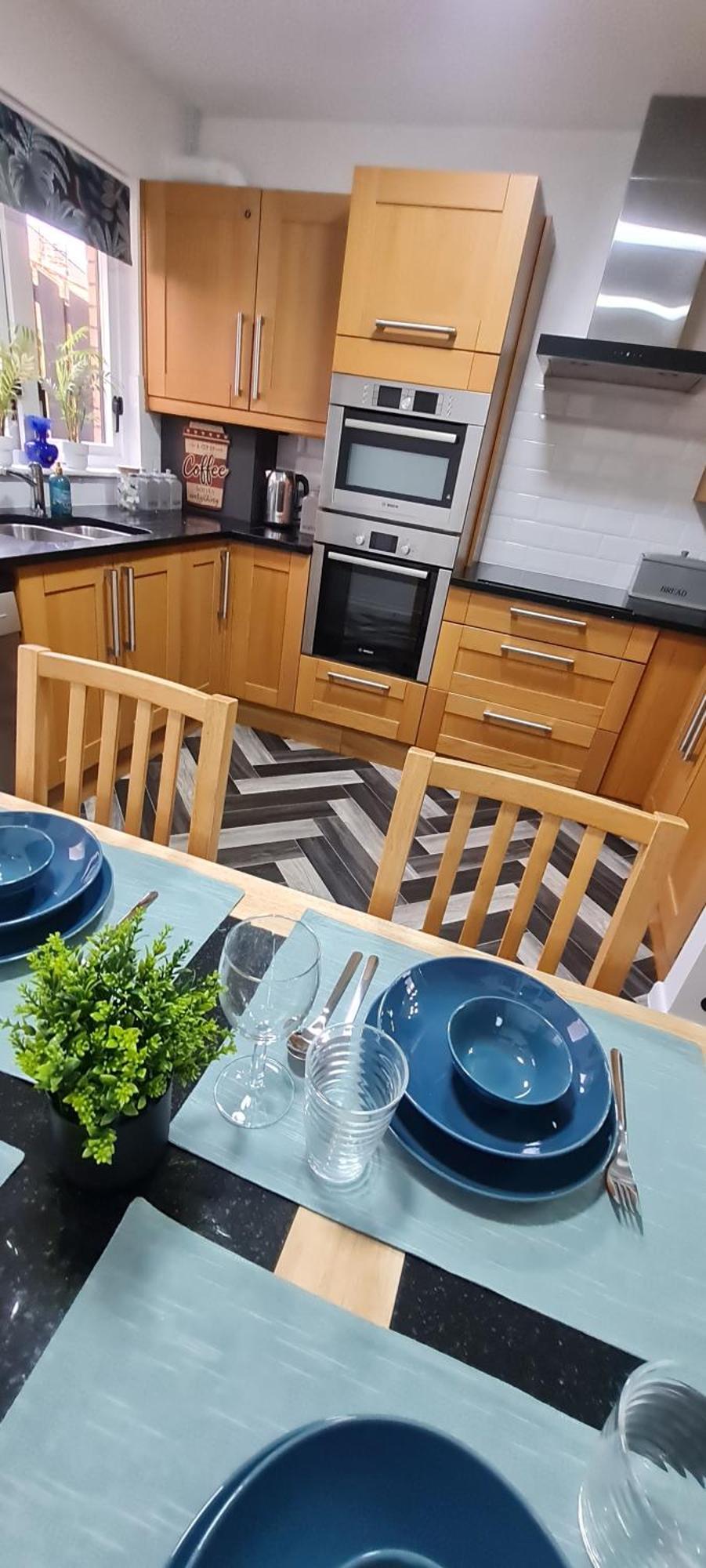 Stylish Home In Linlithgow With Free Parking Buitenkant foto
