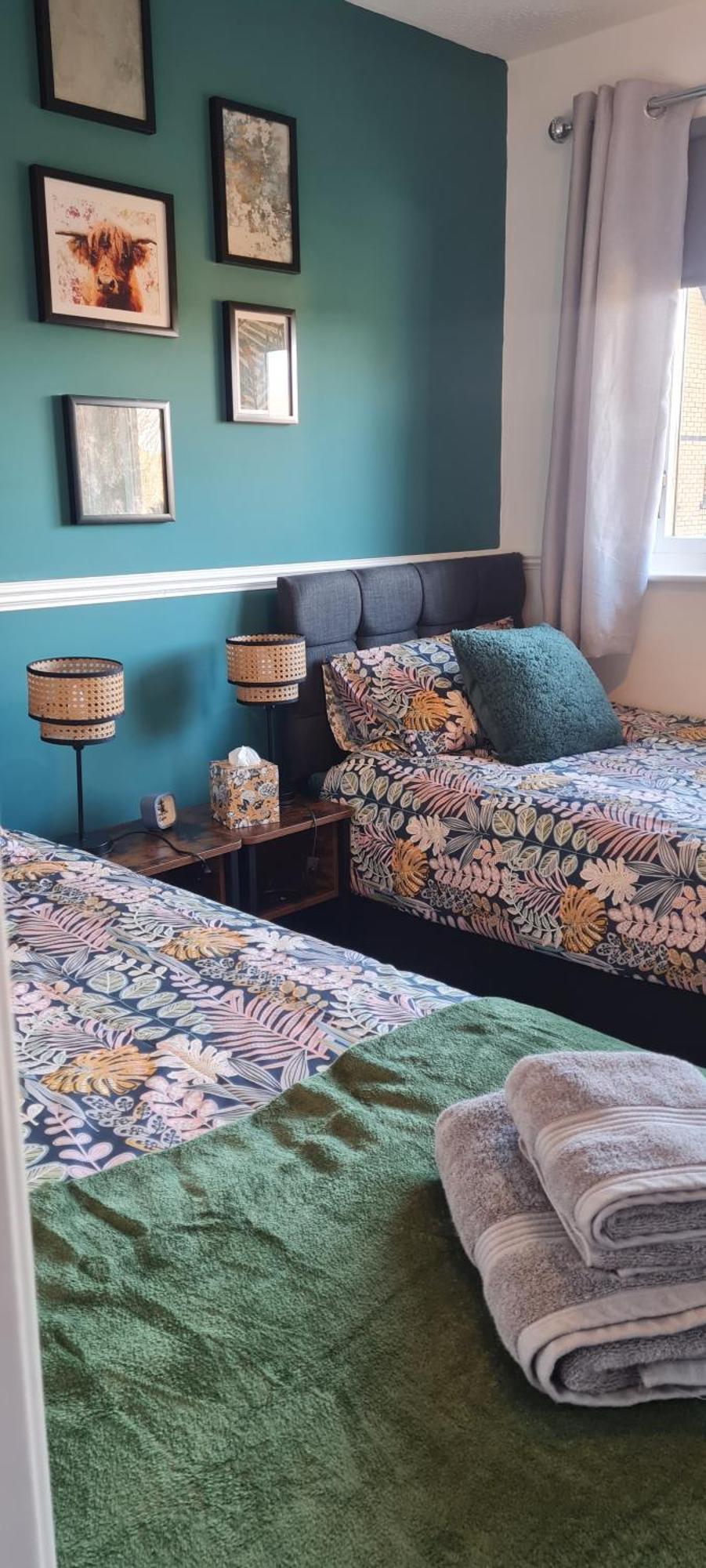 Stylish Home In Linlithgow With Free Parking Buitenkant foto